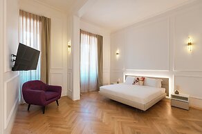 SJR Luxury Apartment Trevi Fountain
