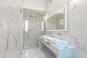 SJR Luxury Apartment Trevi Fountain