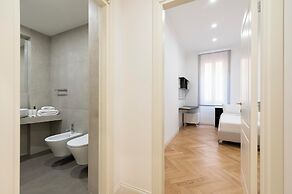 SJR Luxury Apartment Trevi Fountain
