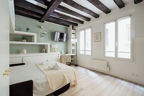 Joli studio à Montmartre