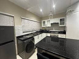 Stunning 2 bed With Pool - 2275