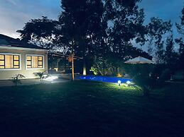 Stunning 2 bed With Pool - 2275