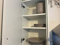 Lena St - 3 Bedroom House - Sleeps 6 - Wifi