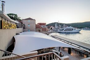 MARSHAL CLUB HOTEL
