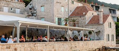 MARSHAL CLUB HOTEL