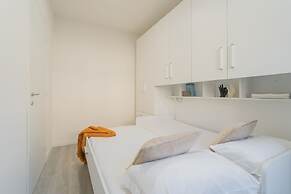 Zezio 44 in Como With 2 Bedrooms and 1 Bathrooms