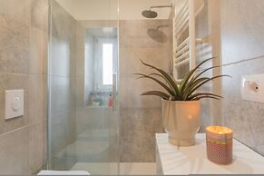 Zezio 44 in Como With 2 Bedrooms and 1 Bathrooms