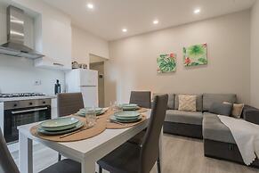 Zezio 44 in Como With 2 Bedrooms and 1 Bathrooms