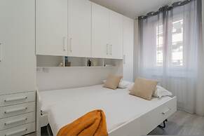 Zezio 44 in Como With 2 Bedrooms and 1 Bathrooms