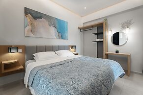 Captain's Seafront Apartments