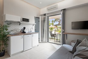 Captain's Seafront Apartments