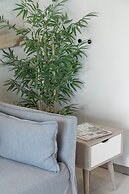 Captain's Seafront Apartments