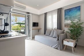 Captain's Seafront Apartments