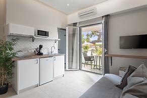 Captain's Seafront Apartments