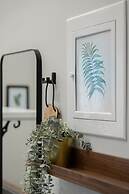 Captain's Seafront Apartments