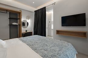 Captain's Seafront Apartments