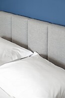 Captain's Seafront Apartments