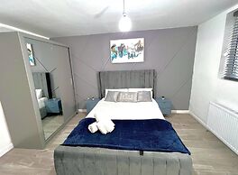 Stylish Spacious 1Bd Apt-kingbed-10min Heaton Park