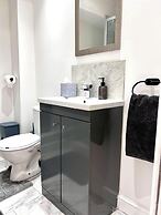 Stylish Spacious 1Bd Apt-kingbed-10min Heaton Park