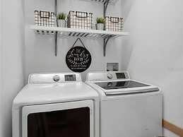 Themed 5Bd Paradise Palms Close to Disney w Pool 8951