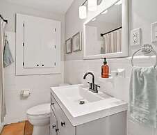 Chic Downtown Sarasota Cottage Retreat