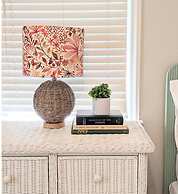 Chic Downtown Sarasota Cottage Retreat