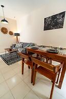 Tropical House With Private Pool in Downtown