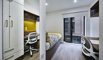 Student Only The Oaks