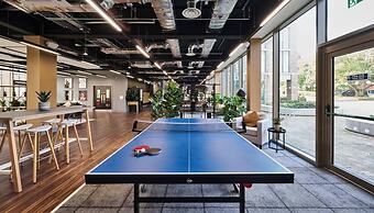 Student Only The Oaks