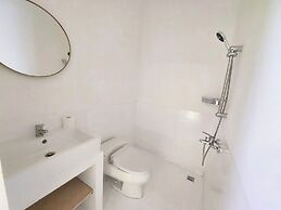 Double D Guesthouse and Villa