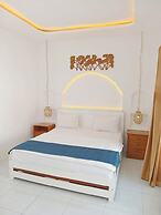 Double D Guesthouse and Villa