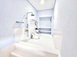 Double D Guesthouse and Villa