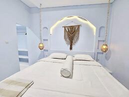 Double D Guesthouse and Villa