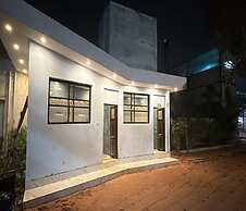 Arail Tent City Kumbh Cottage