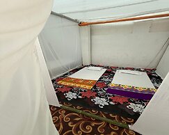 Arail Tent City Kumbh Cottage