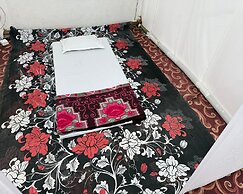 Arail Tent City Kumbh Cottage