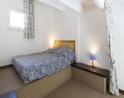 A Bright Beachside Escap