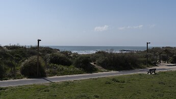 A Bright Beachside Escap