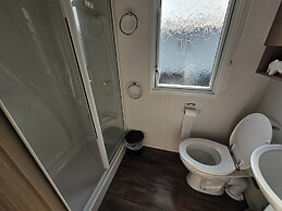 Angie 2 Bed Rhyl Robinhood