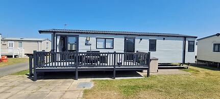 Mikey 3 bed Balcony Rhyl