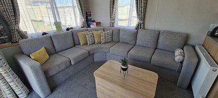 Mikey 3 bed Balcony Rhyl