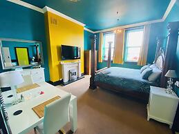 PHOENIX Apartments