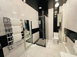 PHOENIX Apartments