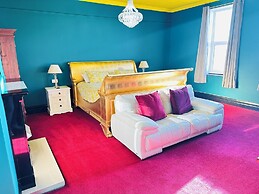 PHOENIX Apartments