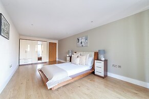 Modern 1 bed flat in Greenwich