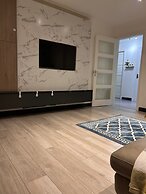 Modern Apartment-sleeps6-parking-seft Check in