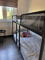 Modern Apartment-sleeps6-parking-seft Check in