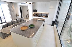 Zennova 52  Villa Cueva