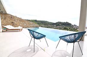 Zennova 52  Villa Cueva