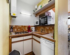Seaside Family Apartment in Agde